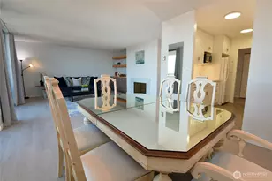 4540 8th Ave NE, Seattle, WA 98105 - Photo 6