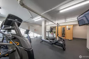 4540 8th Ave NE, Seattle, WA 98105 - Photo 18