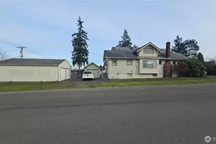 423 S 34th St, Tacoma, WA 98418 - Photo 2