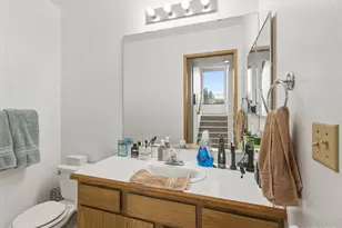 2826 NE 8th St, Renton, WA 98056 - Photo 10