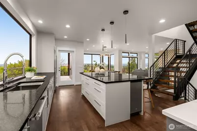 6038 50th Avenue NE #A, Seattle, WA 98115 - Photo 10