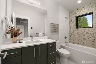 6038 50th Avenue NE #A, Seattle, WA 98115 - Photo 34