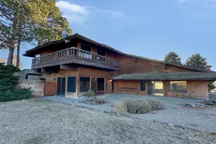 1303 Nightingale Rd, Wapato, WA 98951 - Photo 2