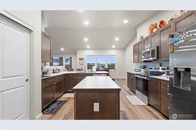 1074 Ava St, Walla Walla, WA 99362 - Photo 8