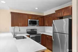 1417 Queen Anne Ave N, Seattle, WA 98109 - Photo 8