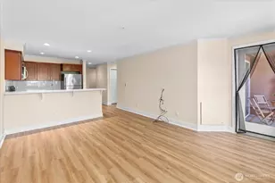 1417 Queen Anne Ave N, Seattle, WA 98109 - Photo 2