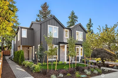 639 18th Avenue W, Kirkland, WA 98033 - Photo 1