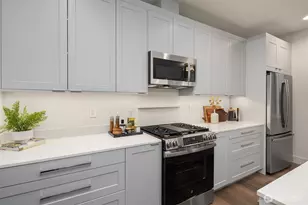 639 18th Ave W, Kirkland, WA 98033 - Photo 12