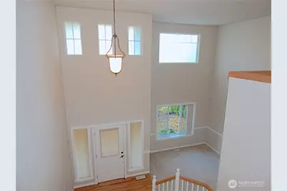 1016 Lawton Road, Lynnwood, WA 98036 - Photo 6