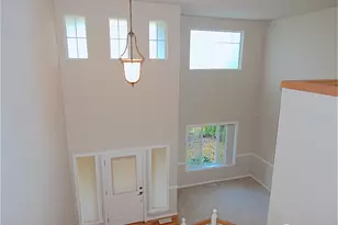 1016 Lawton Rd, Lynnwood, WA 98036 - Photo 6