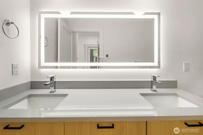 6012 A 35th Avenue NE, Seattle, WA 98115 - Photo 24