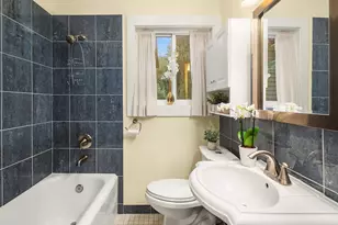 814 NW 75th St, Seattle, WA 98117 - Photo 18