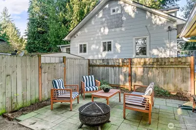 12051 Hiram Place NE, Seattle, WA 98125 - Photo 24