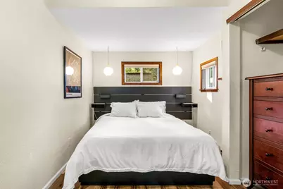 12051 Hiram Place NE, Seattle, WA 98125 - Photo 18