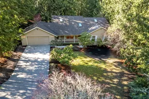 425 Baycliff Dr, Port Townsend, WA 98368 - Photo 1