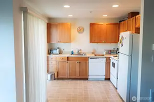 423 SW 155th St, Burien, WA 98166 - Photo 6