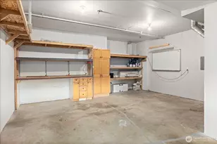 23300 SE Black Nugget Rd, Issaquah, WA 98029 - Photo 30