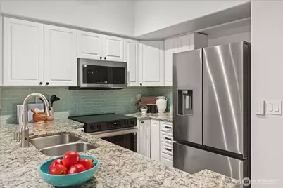 23300 SE Black Nugget Road #D3, Issaquah, WA 98029 - Photo 6