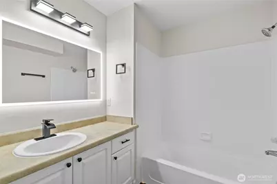 33020 10th Avenue SW #B202, Federal Way, WA 98023 - Photo 18