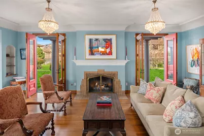 2256 W Viewmont Way W, Seattle, WA 98199 - Photo 14