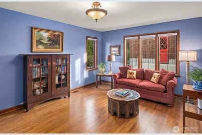 2256 W Viewmont Way W, Seattle, WA 98199 - Photo 20