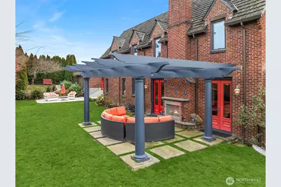 2256 W Viewmont Way W, Seattle, WA 98199 - Photo 6