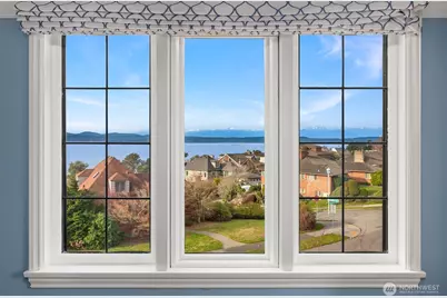 2256 W Viewmont Way W, Seattle, WA 98199 - Photo 28