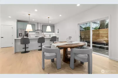 3436 33rd Avenue W, Seattle, WA 98199 - Photo 10