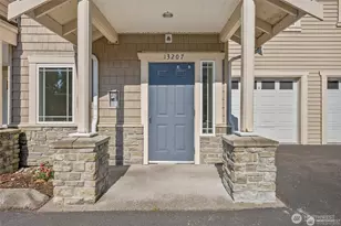 13207 97th Ave E, Puyallup, WA 98373 - Photo 2