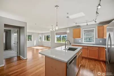 13207 97th Avenue E #301, Puyallup, WA 98373 - Photo 8