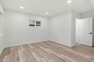 1008 N Steele St, Tacoma, WA 98406 - Photo 8