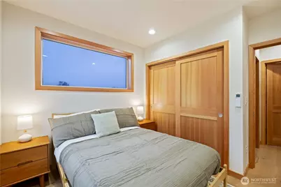 2844 22nd Avenue W, Seattle, WA 98199 - Photo 20