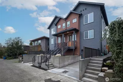 2844 22nd Avenue W, Seattle, WA 98199 - Photo 2