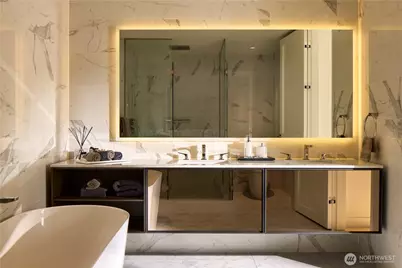 838 Avenue Square NE #1705, Bellevue, WA 98004 - Photo 6