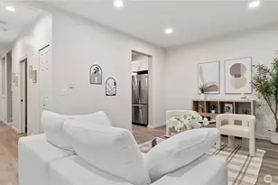 18010 NE 94th St, Redmond, WA 98052 - Photo 12