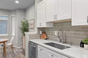 18010 NE 94th St, Redmond, WA 98052 - Photo 10