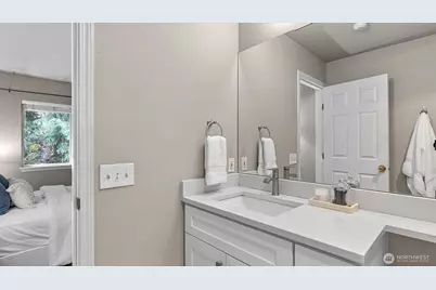 18010 NE 94th Street #2, Redmond, WA 98052 - Photo 18