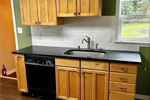 4622 59th St E, Tacoma, WA 98443 - Photo 6