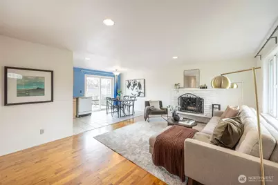 10020 18th Avenue SW, Seattle, WA 98146 - Photo 2