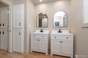 2016 W 4th St, Port Angeles, WA 98363 - Photo 26