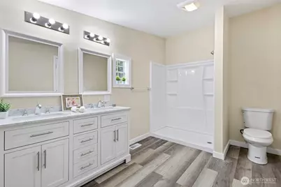 1320 N Oak Harbor Street #1, Oak Harbor, WA 98277 - Photo 12