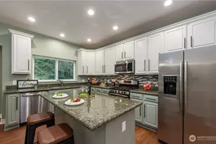 9170 Eagle Point Loop Rd SW, Lakewood, WA 98498 - Photo 14