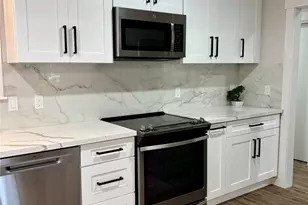 7033 S J St, Tacoma, WA 98408 - Photo 8