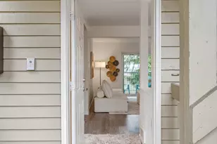 412 10th St, Kirkland, WA 98033 - Photo 2