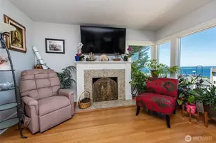 410 E Front St, Port Angeles, WA 98362 - Photo 4