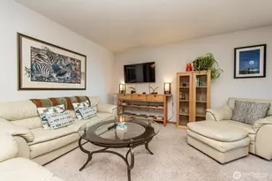 410 E Front St, Port Angeles, WA 98362 - Photo 18