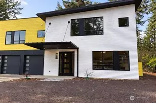 16344 Linden Ave N, Shoreline, WA 98133 - Photo 2