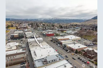 131 E Woodin Avenue, Chelan, WA 98816 - Photo 40