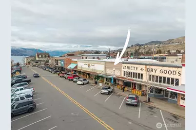 131 E Woodin Avenue, Chelan, WA 98816 - Photo 4