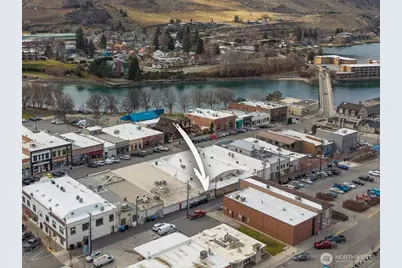 131 E Woodin Avenue, Chelan, WA 98816 - Photo 6